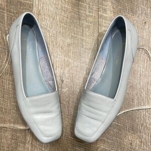 Enzo Angiolini Powder blue leather ballet flat slip on loafers size 7 1/2